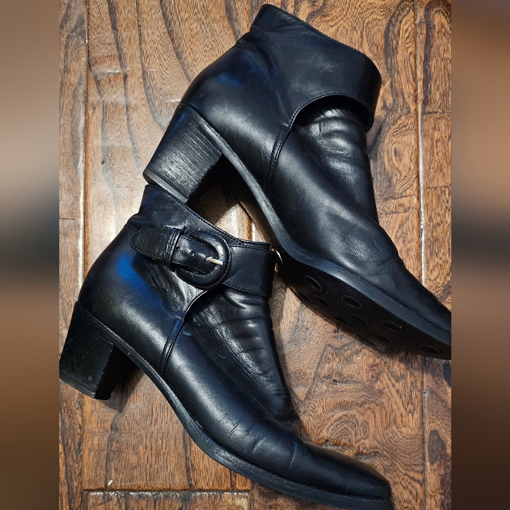 Bally Black Leather Ankle Booties Size 8 N